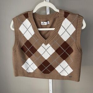 Hollister Tan and White Argyle V-Neck Sweater Vest